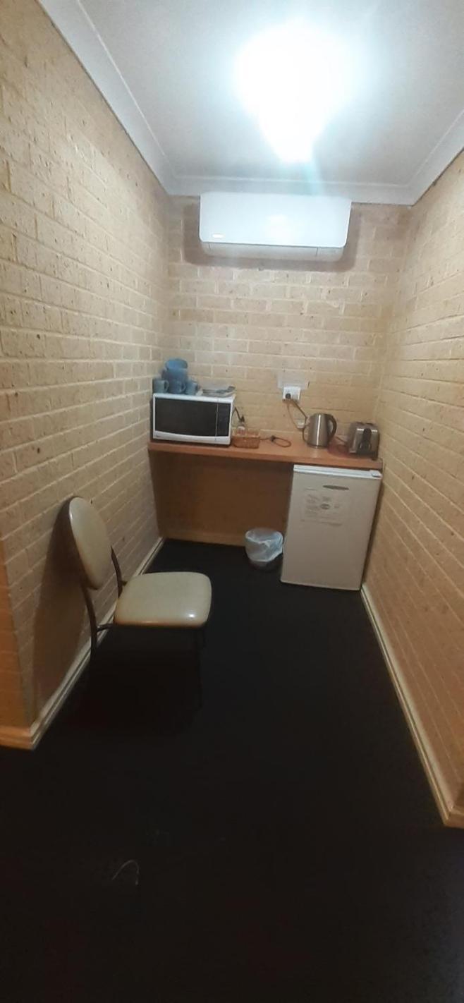 Mundaring Travellers Rest Motel מראה חיצוני תמונה