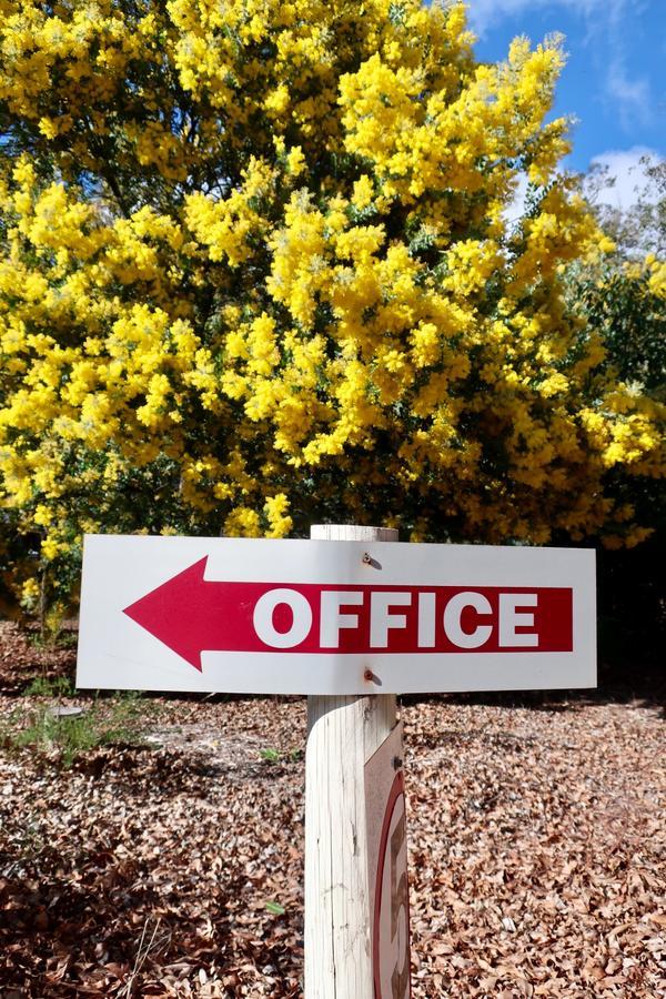 Mundaring Travellers Rest Motel מראה חיצוני תמונה